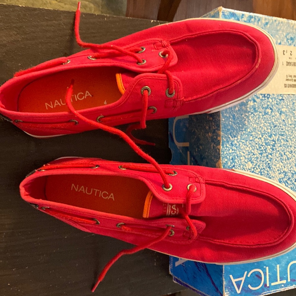 Red Nautical Mens Size 10-1/2 Boating Shoes Worn 3 Times. Will fit women sz 12.